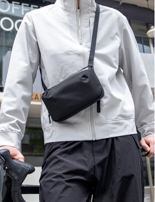 Single Shoulder Bag Eryx Black