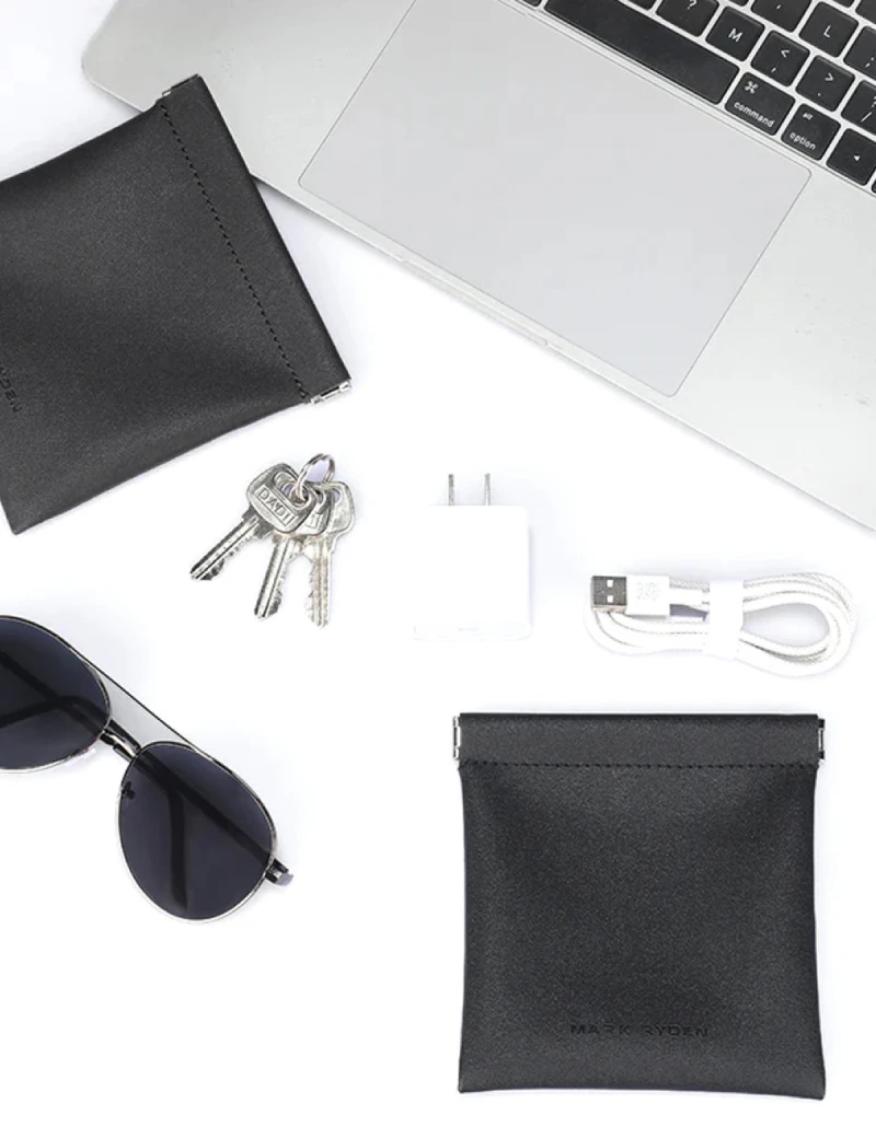 Light Line Toiletry Bag Mark Ryden Unit MR72 Black