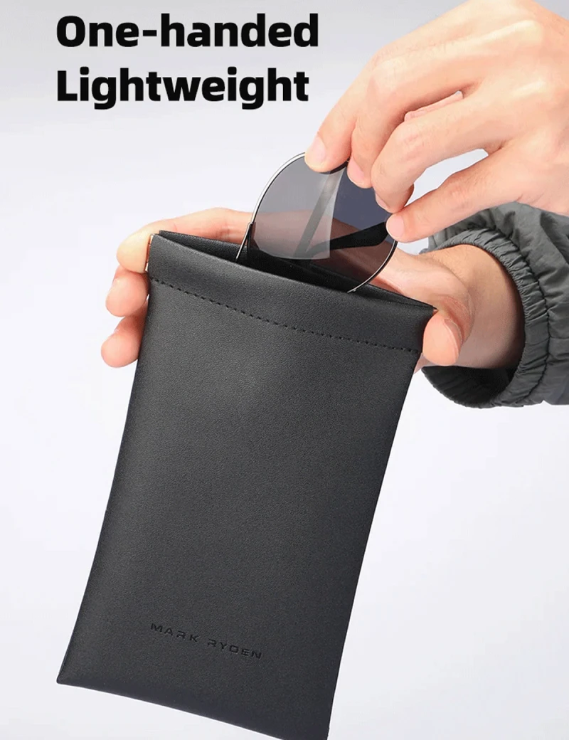 Light Line Toiletry Bag Mark Ryden Slot MR79 Black